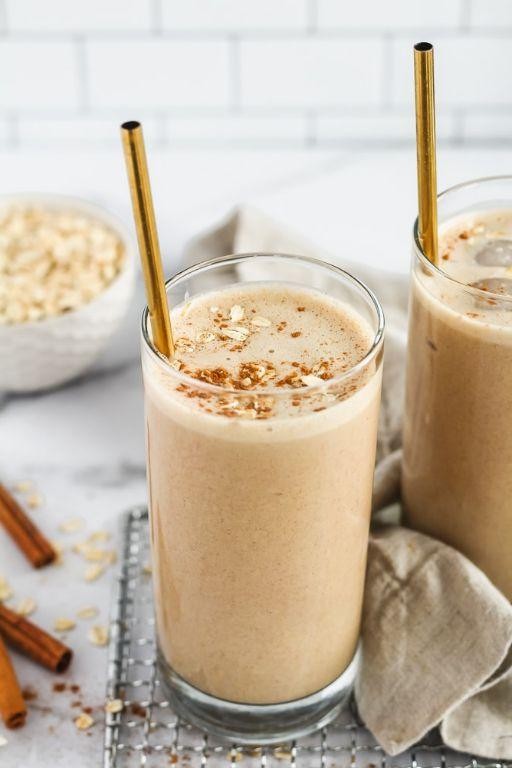 Cinnamon Roll Oatmeal Cookie Milkshake