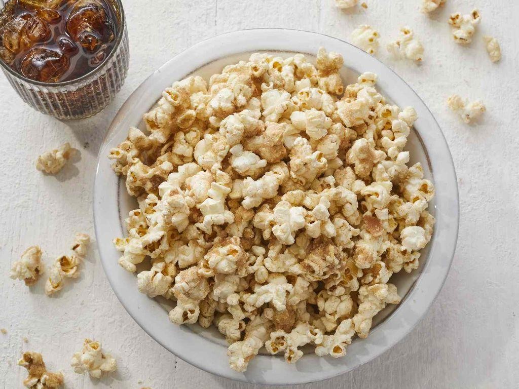Cinnamon Sugar Air Popped Popcorn
