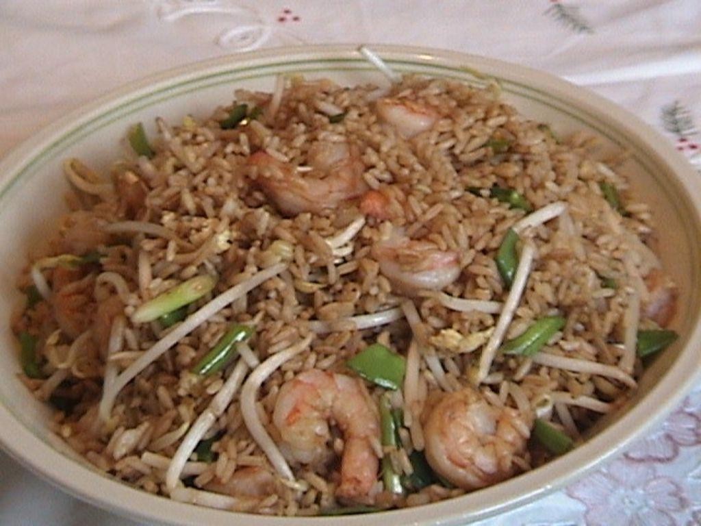 Classic Chinese Shrimp Fried Rice with Green Onions