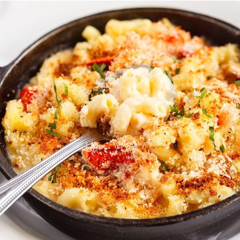 Classic Lobster Mac and Cheese with Breadcrumb Topping