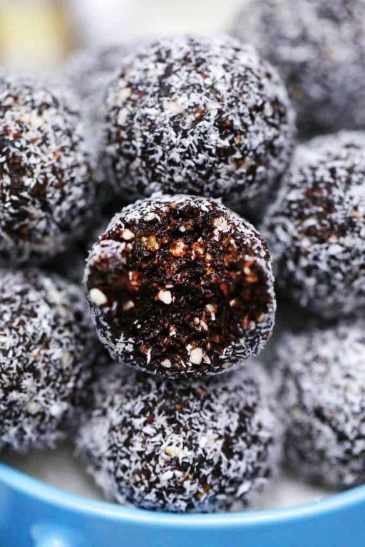Coconut Protein Balls with Dark Chocolate