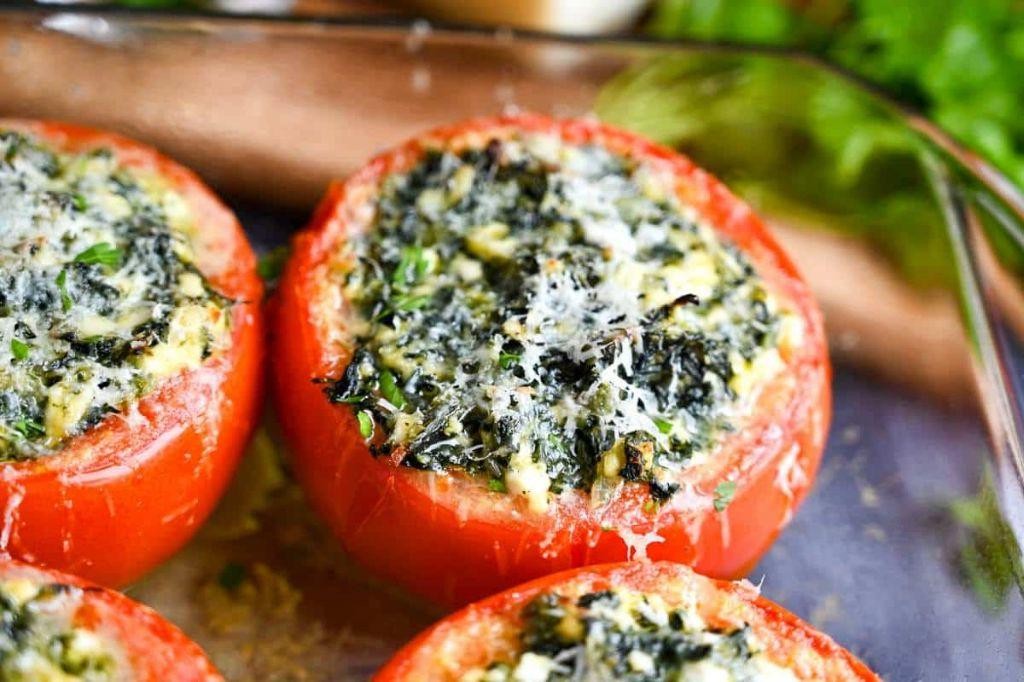 Cottage Cheese and Spinach Stuffed Tomatoes