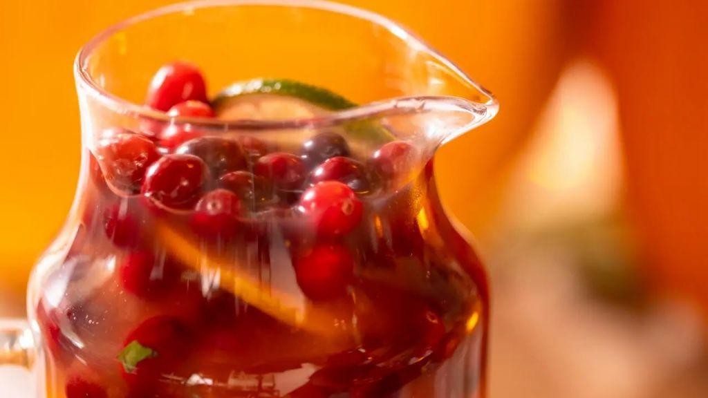 Cranberry Vodka Sangria