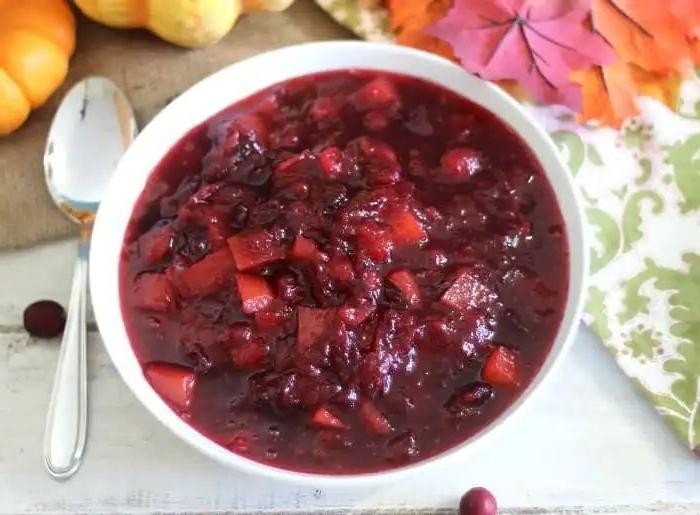 Cranberry mango chutney with orange juice