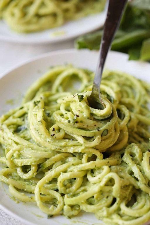 Creamy Avocado Zucchini Pasta