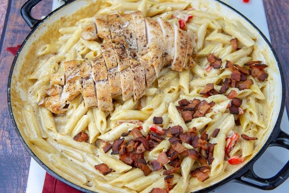 Creamy Gouda and Bacon Pasta