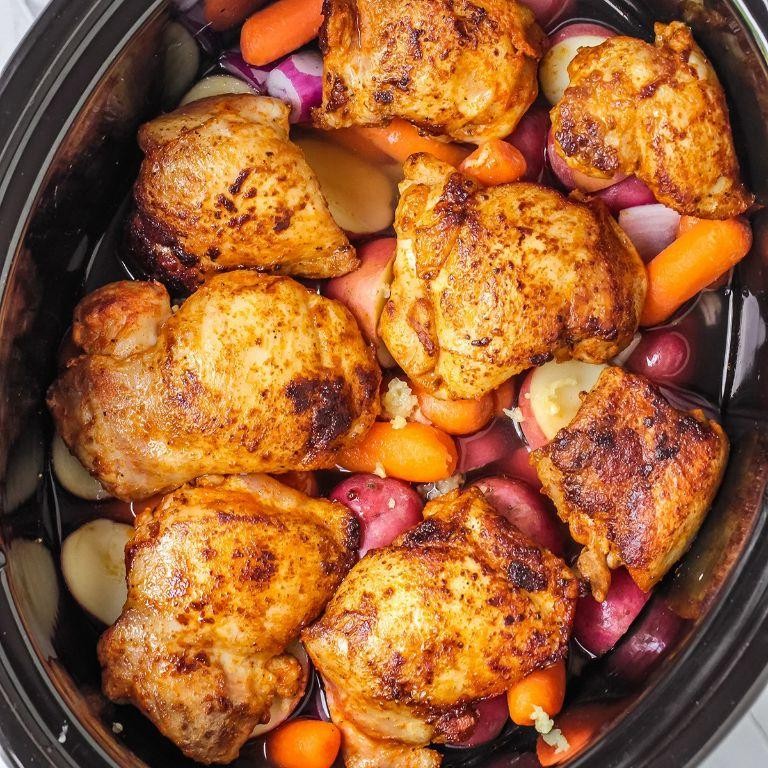 Crockpot Chicken Legs with Potatoes and Carrots