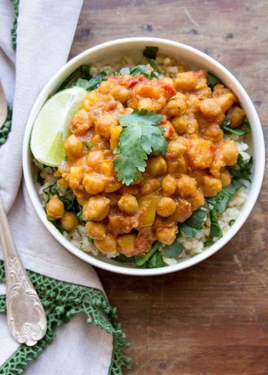 Crockpot Sweet Potato and Chickpea Curry