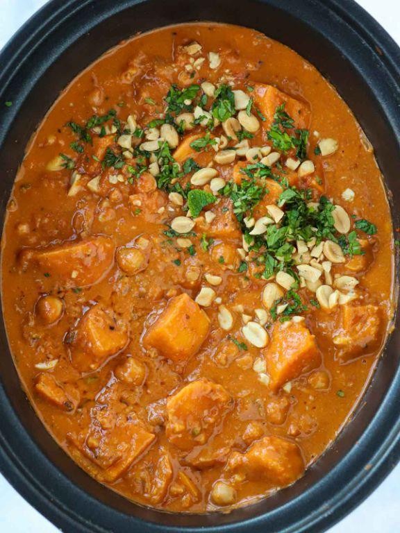 Crockpot Sweet Potato and Peanut Butter Chili