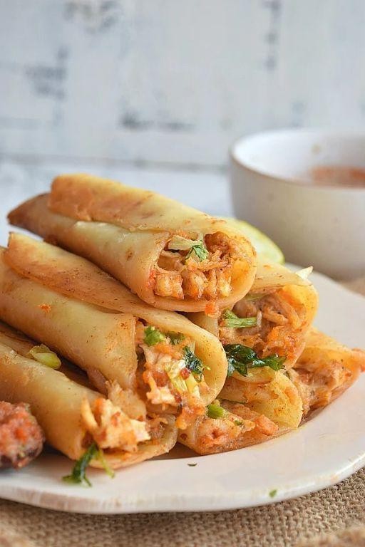 Crunchy Mexican Shredded Chicken Taquitos