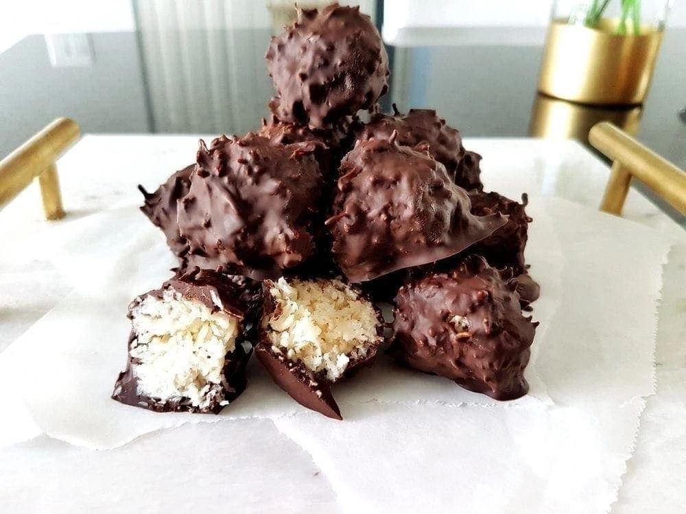 Dark Chocolate Coconut No Bake Bites