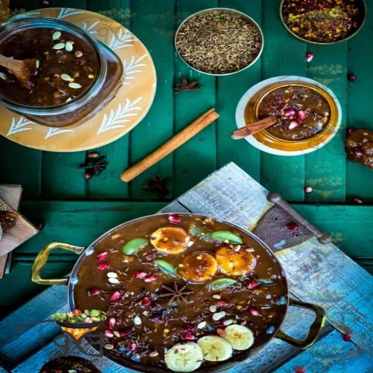 Date and mango chutney with star anise