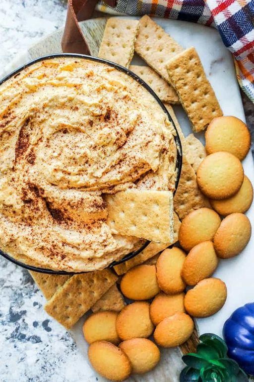 Easy Pumpkin Cheesecake Dip with Graham Crackers