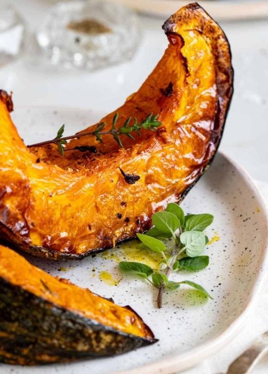 Easy Roasted Pumpkin with Garlic and Herbs
