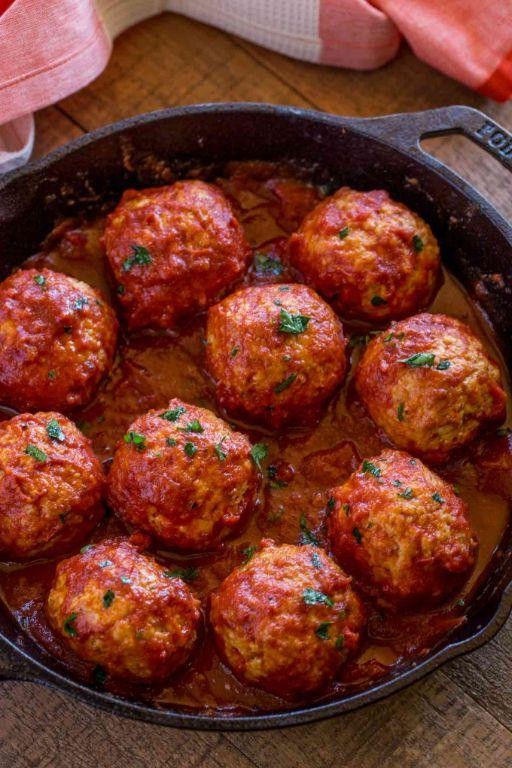 Easy ground chicken meatballs with marinara