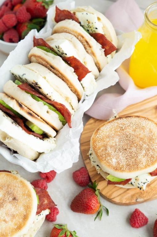 Egg White Breakfast Sandwich with Turkey Bacon