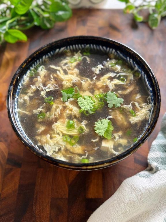 Egg and Seaweed Soup