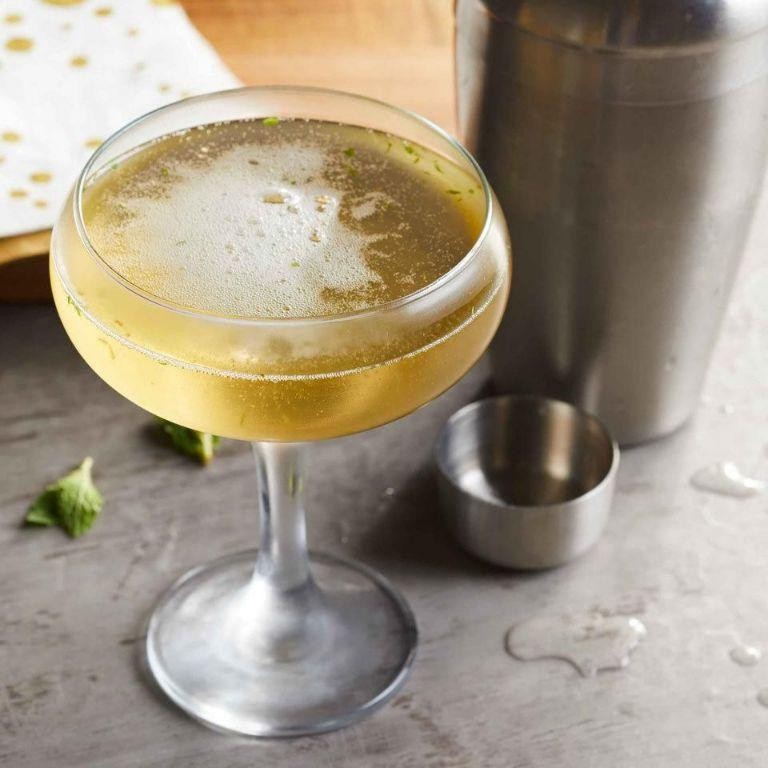 Elderflower Champagne Cocktail