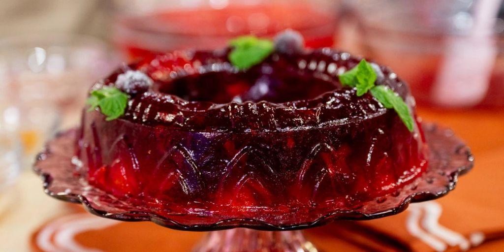 Festive Cranberry Jello Ring