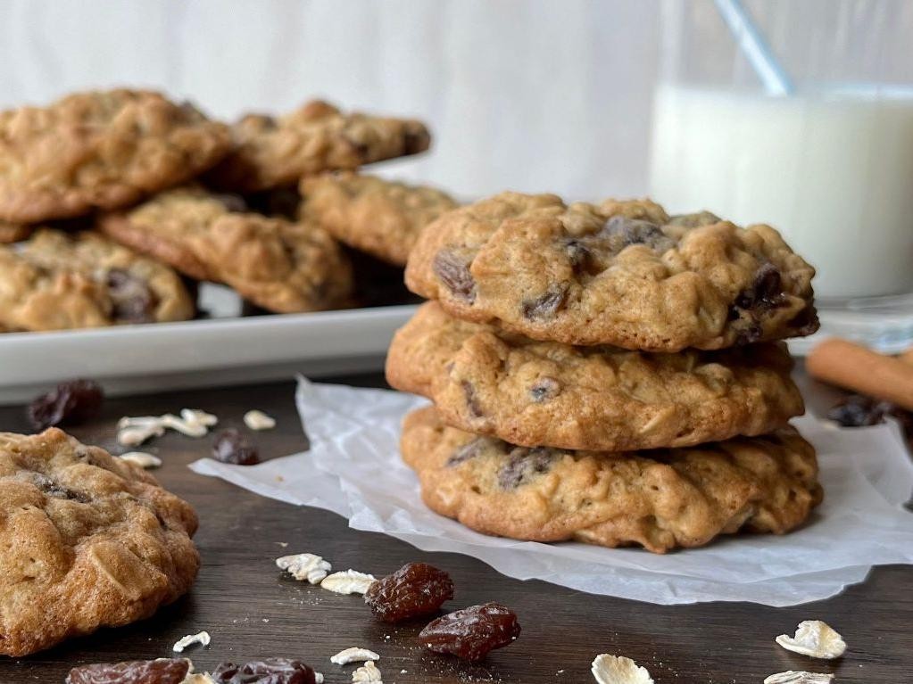 FiberOne Oatmeal Raisin Cookies