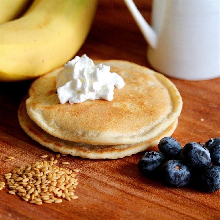 Flaxseed and Banana Pancakes