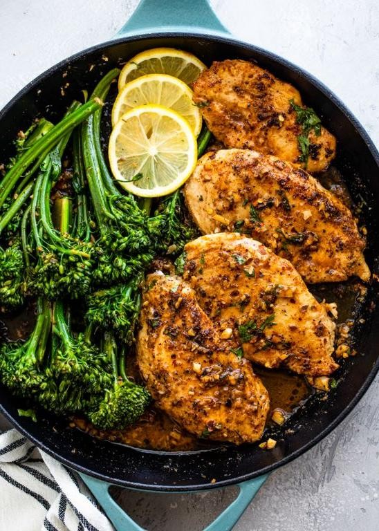 Garlic Butter Chicken and Broccoli Stir-Fry
