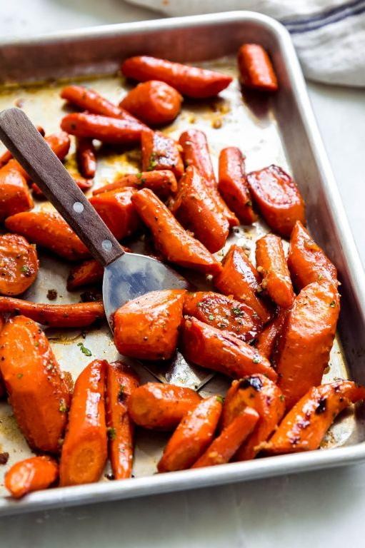 Garlic Butter Roasted Carrots