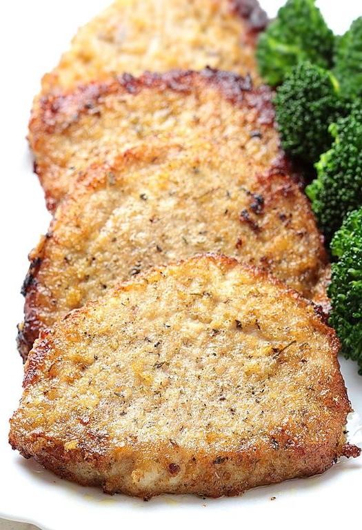 18 Delicious Easy Baked Pork Chop Recipes for Beginners
