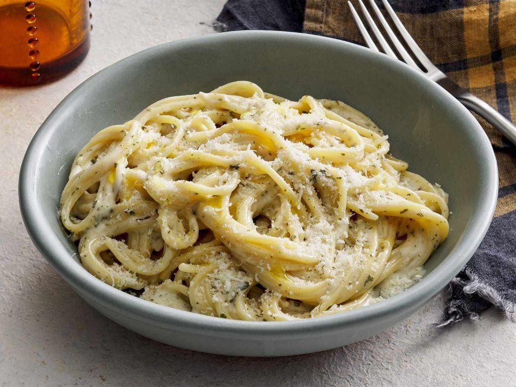 Garlic Parmesan Creamy Pasta