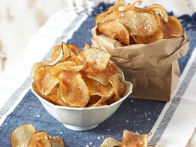 Garlic-Infused Salt and Vinegar Chips