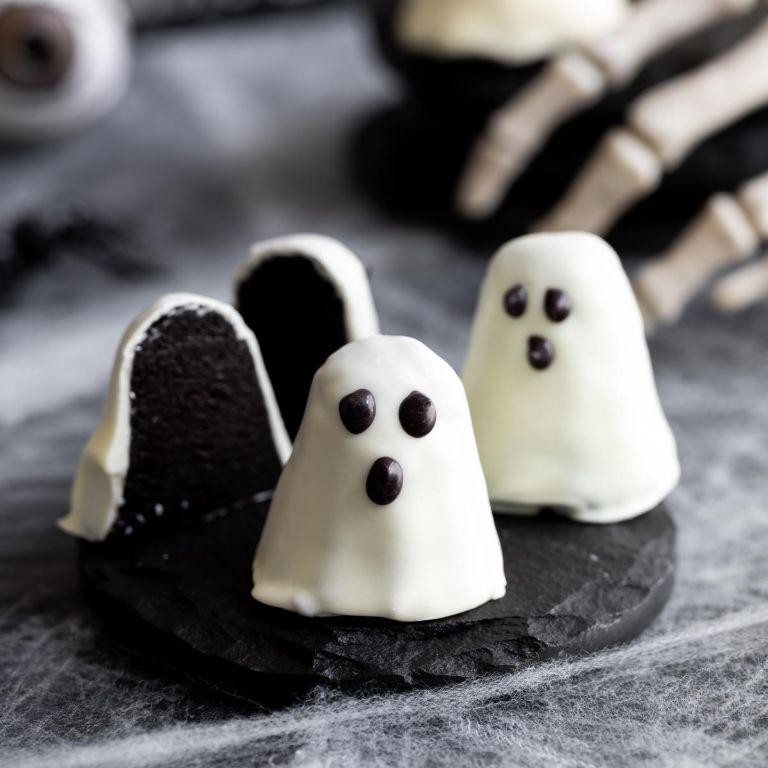 Ghost Oreo Protein Truffles