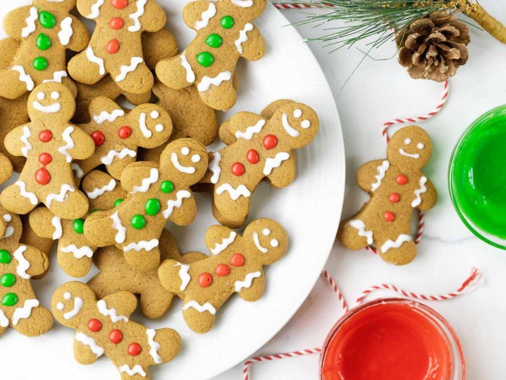 Gingerbread Cookies with Icing