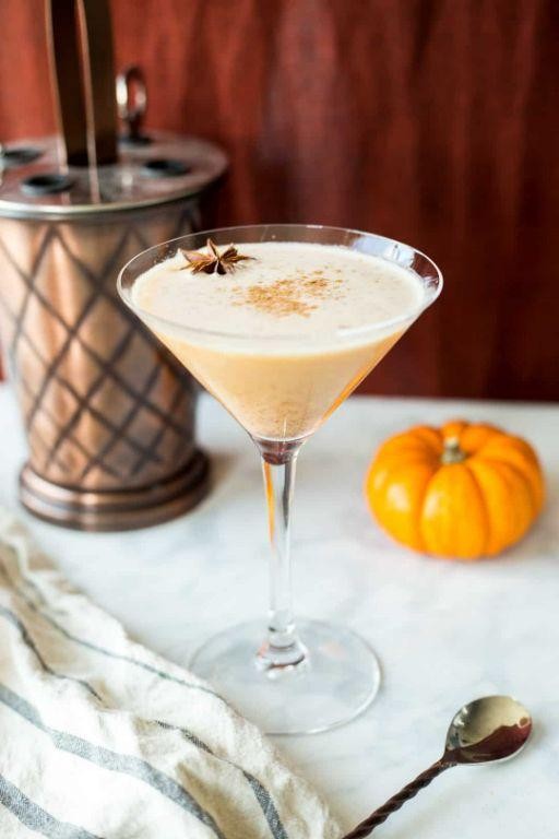 Gingerbread Pumpkin Pie Martini