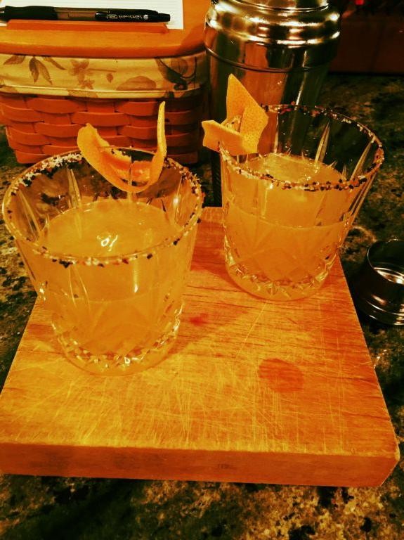 Grapefruit Bitters Paloma