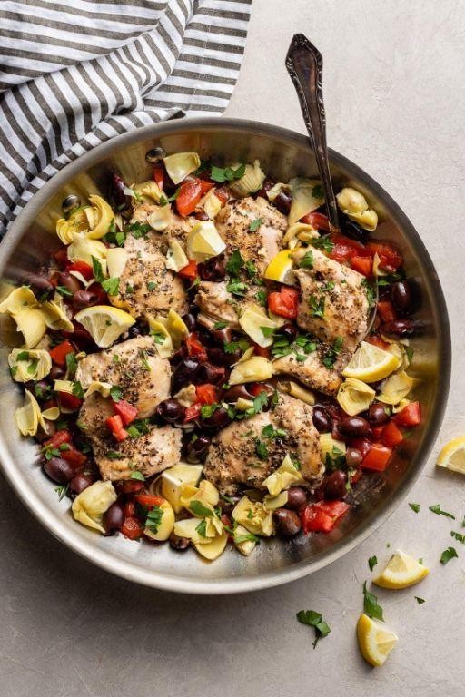 Greek Chicken Thigh Pasta with Kalamata Olives