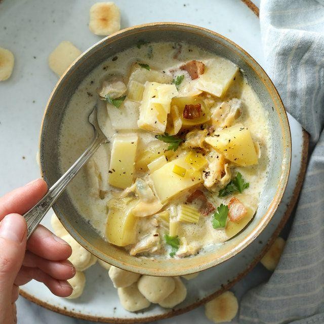 Herbed Clam Chowder with White Wine