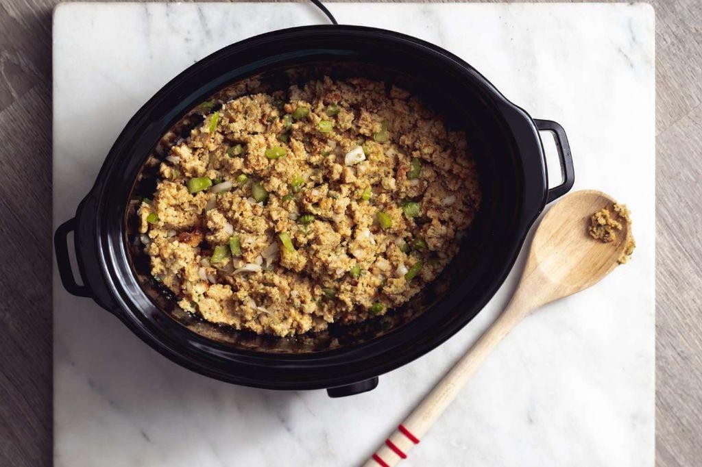Herbed Crockpot Cornbread Dressing