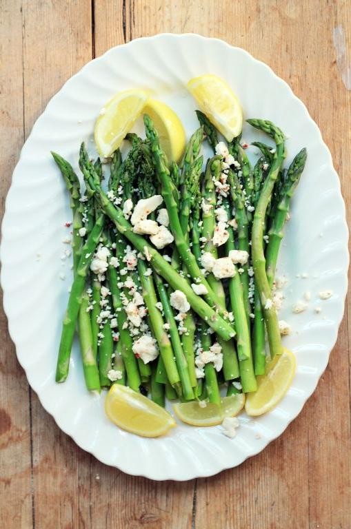 Herbed Steamed Asparagus with Feta