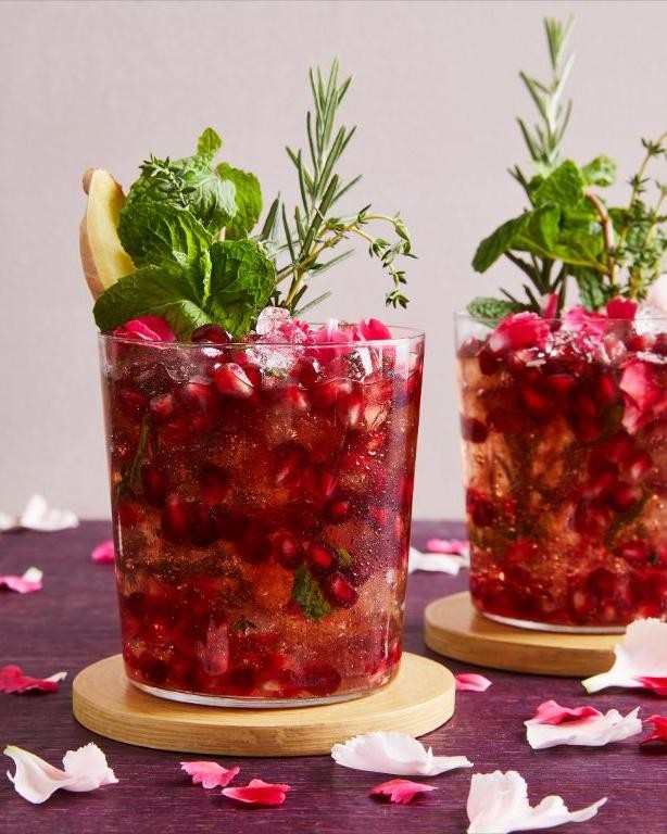 Hibiscus Tea Mocktail with Pomegranate