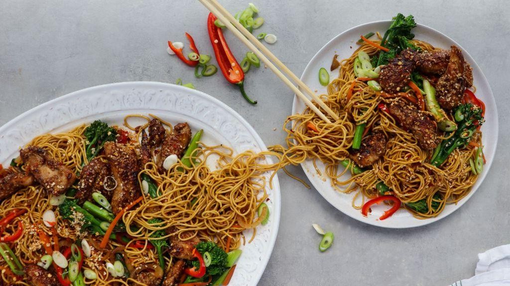 Honey Sesame Chow Mein