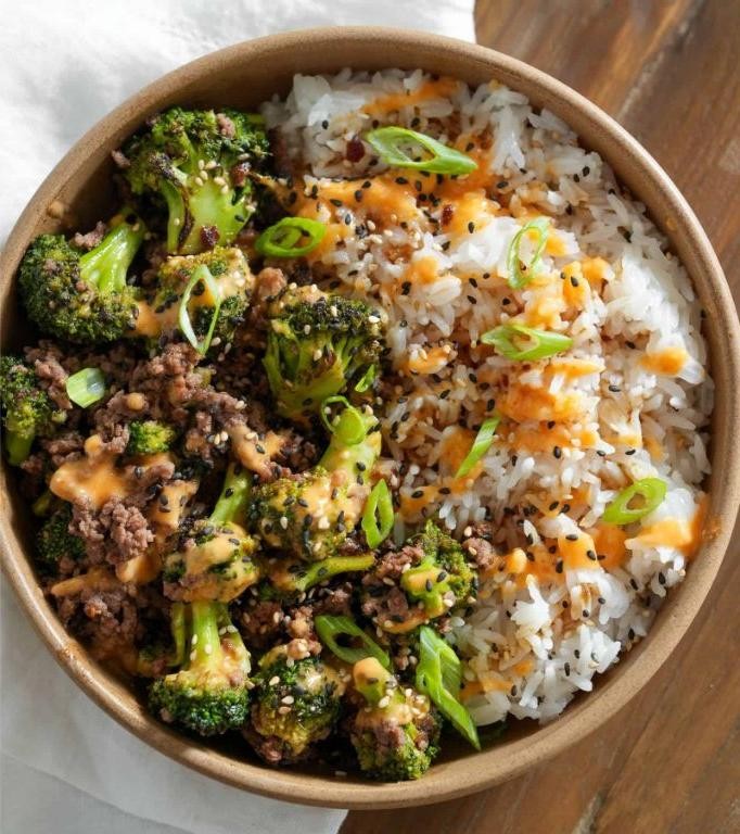 Honey Sesame Ground Beef and Broccoli Bowls