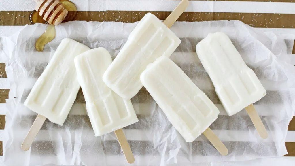 Honey Vanilla Yogurt Popsicles