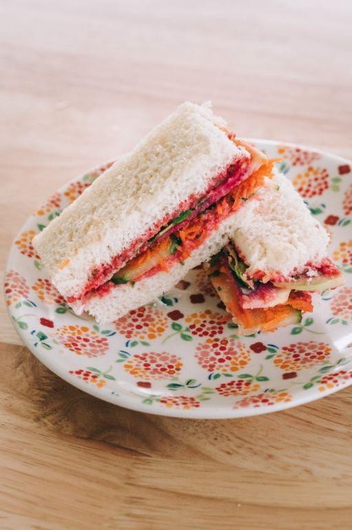 Hummus and Roasted Vegetable Tea Sandwiches