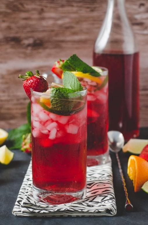 Iced Hibiscus Tea with Mint and Lime
