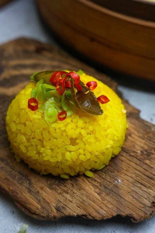 Indonesian Turmeric Yellow Rice with Tempeh