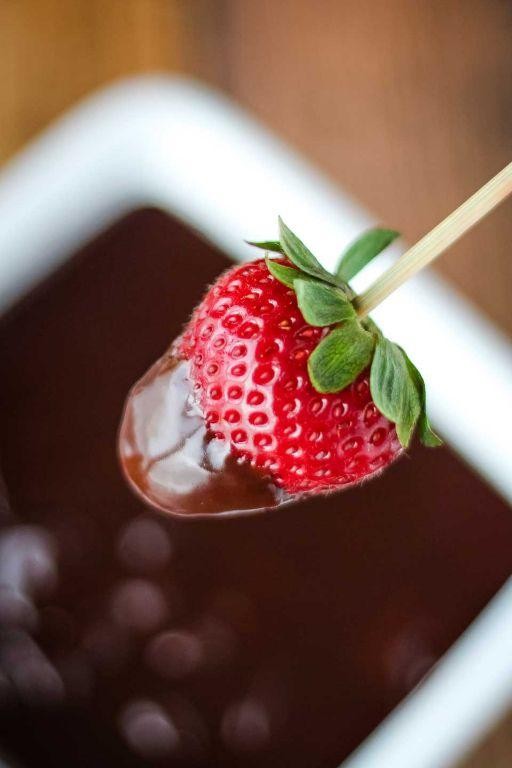 Instant 5 Minute Chocolate Dip with Fruit