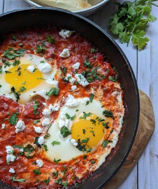 Israeli Chicken Shakshuka with Tomatoes