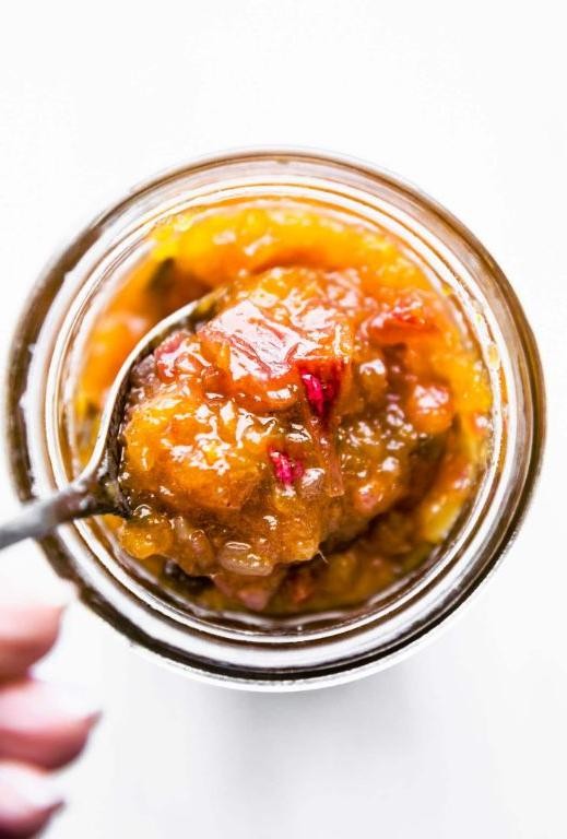 Jalapeño mango chutney with lime zest