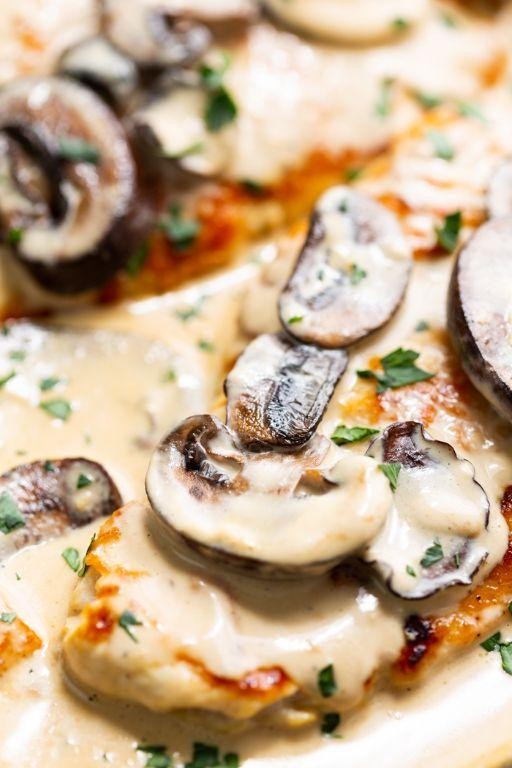 Keto-Friendly Chicken Marsala with Cauliflower Mash