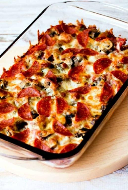 Keto-Friendly Pizza Casserole
